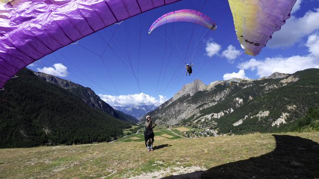 g-vallot-parapente-marion-fouque-ceillac-hd-25.jpg