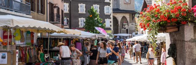 Guillestre Marché ©pema