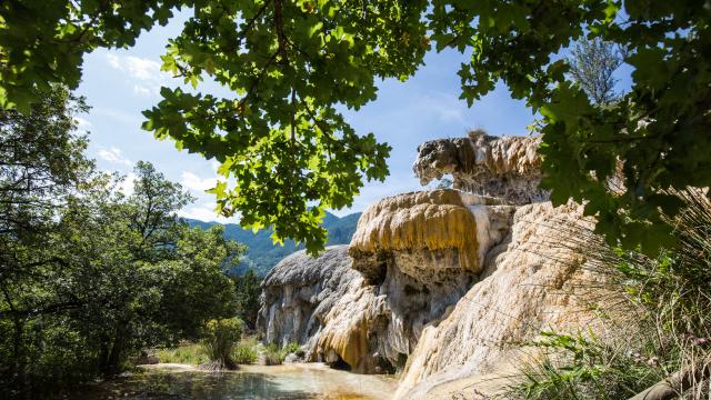 Fontaine Pétrifiante Été ©pema Copie