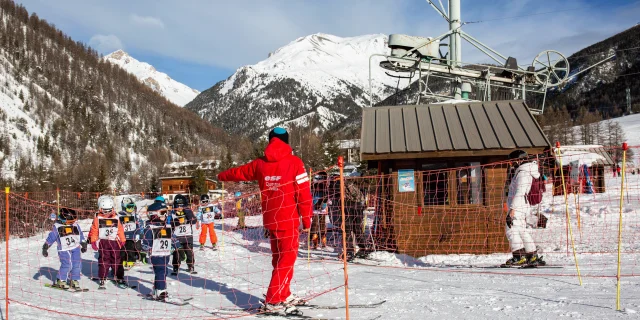 Ski Alpin Arvieux Cours De Ski Esf