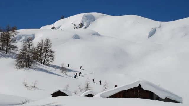 1200x900 Les Balcons Du Queyras En Raquette 210666