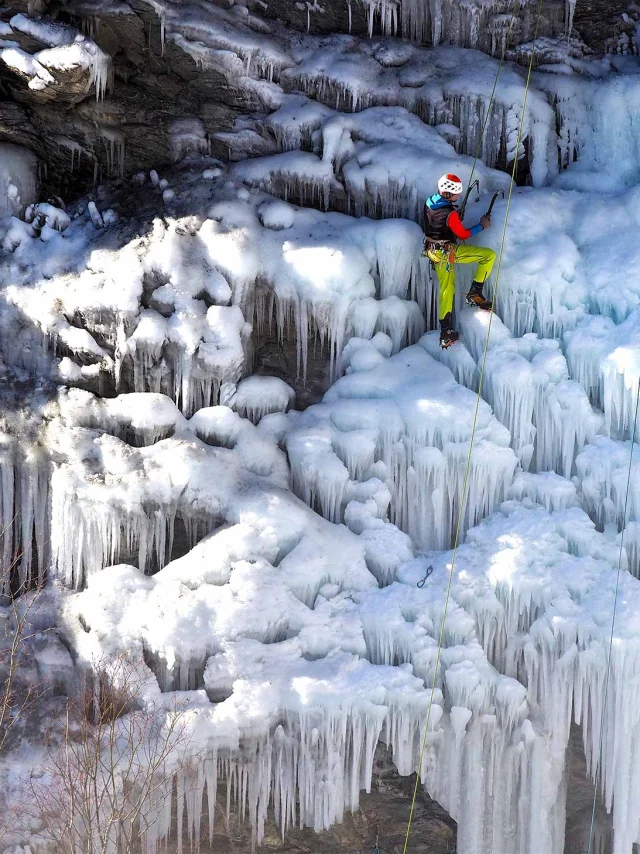 Cascade De Glace Alpinisme Glace