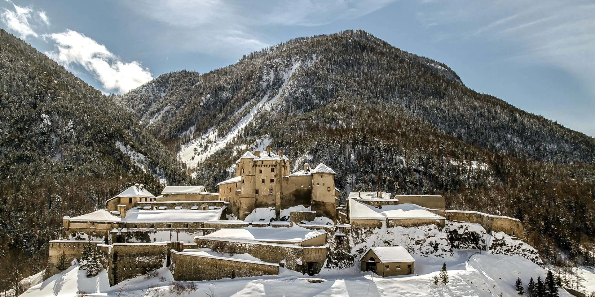 Fort Queyras Activites Hiver Chateau